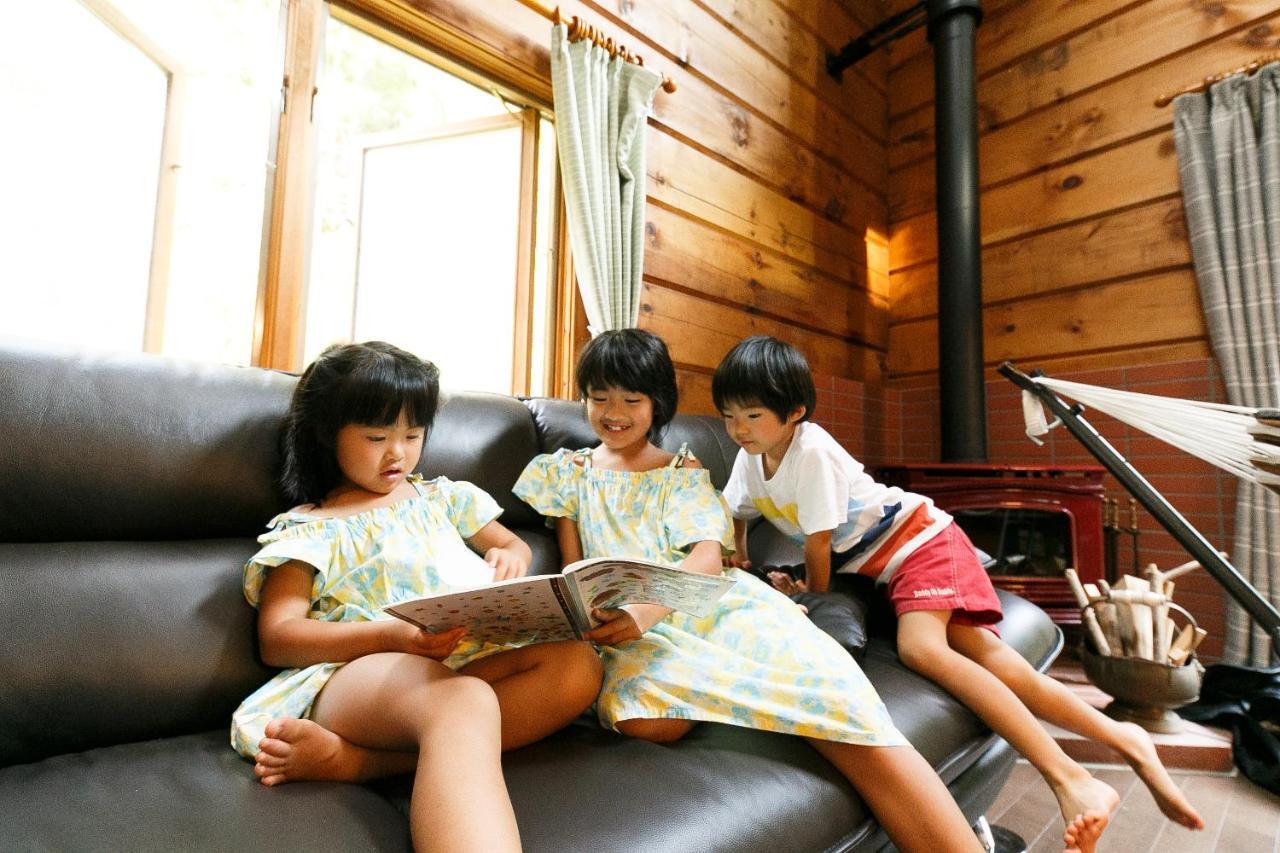 ログハウスせせらぎ Tsuru Екстер'єр фото